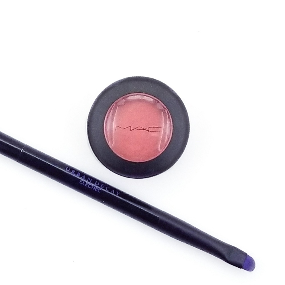 ❄️ MAC - Wet/Dry Frost Eyeshadow in "See Stars"